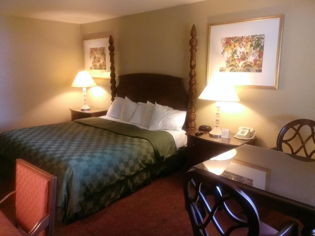 Days By Wyndham East 2* Kingman