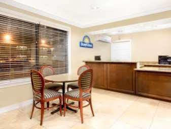 Motel Days By Wyndham East 2*