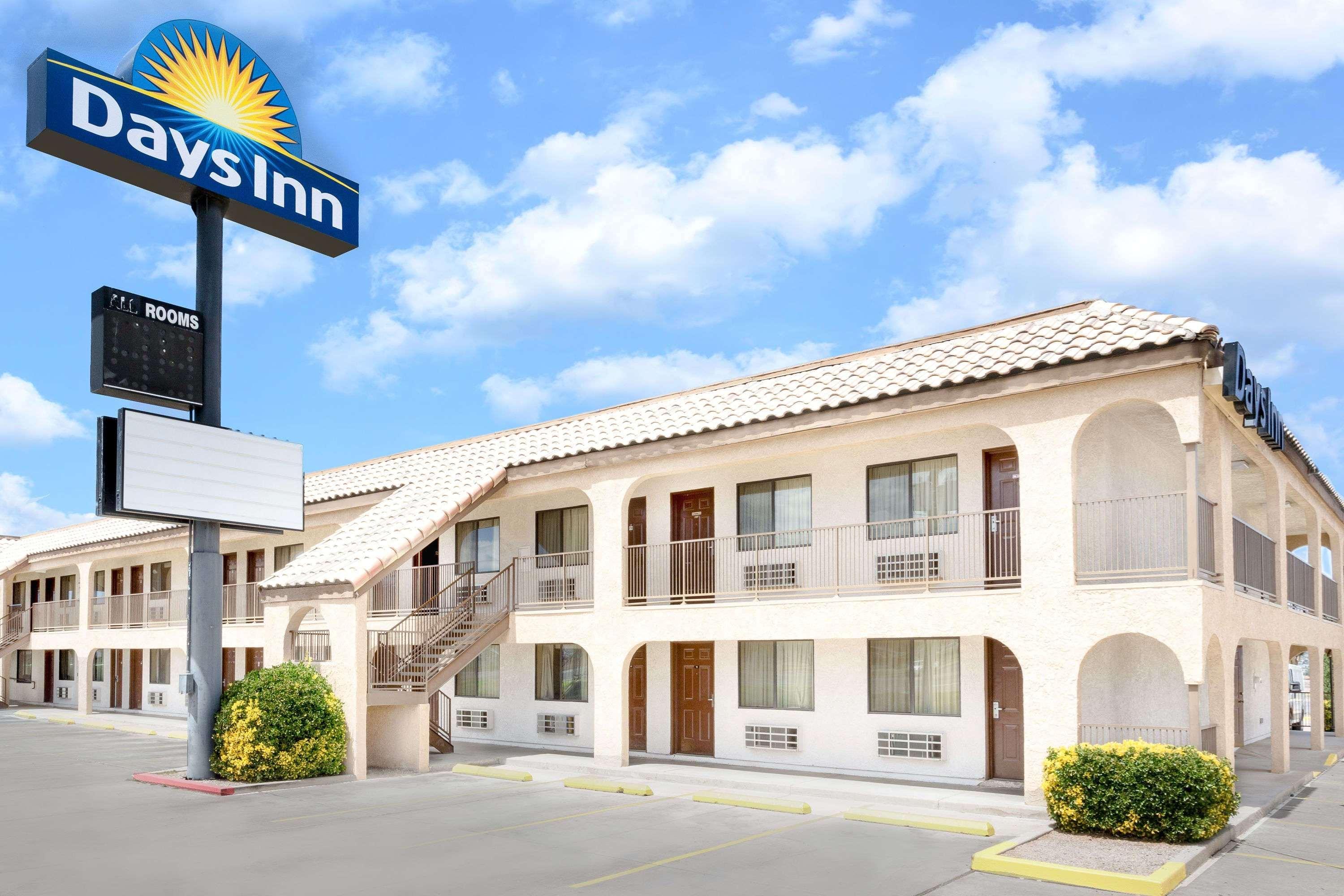 Days By Wyndham East Motel 2*