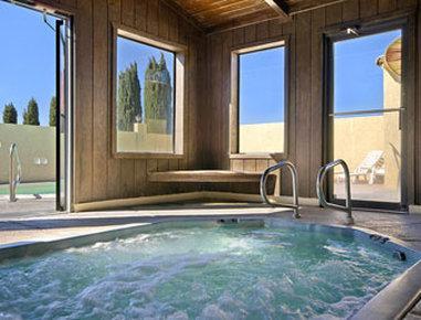 Days By Wyndham East Motel 2*