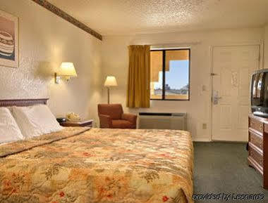 Motel Days By Wyndham East Kingman